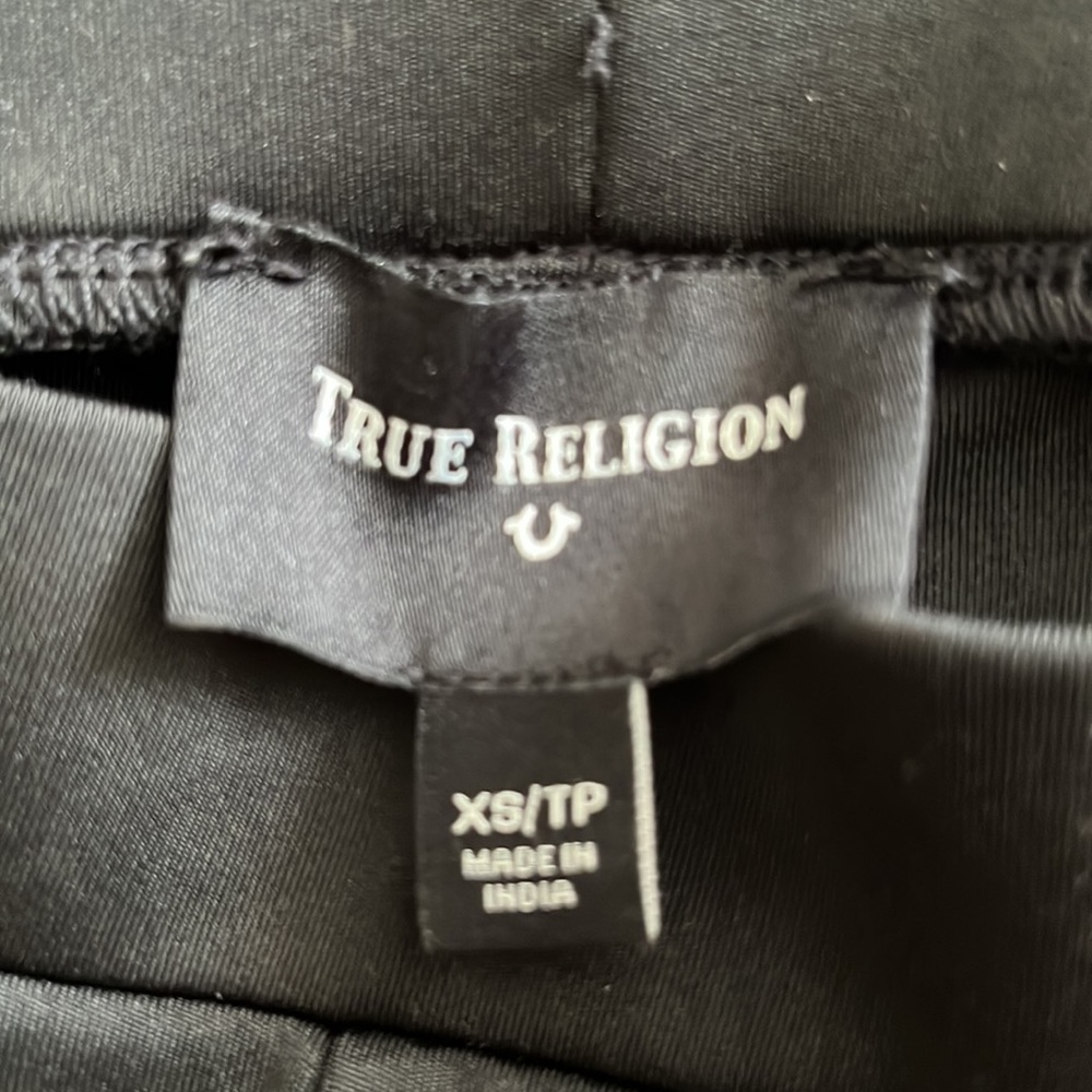 NEW WITH & W/O TAGS XS TRUE RELIGION BRA & LEGGINGS TAG PULLED OFF. - Picture 3 of 5